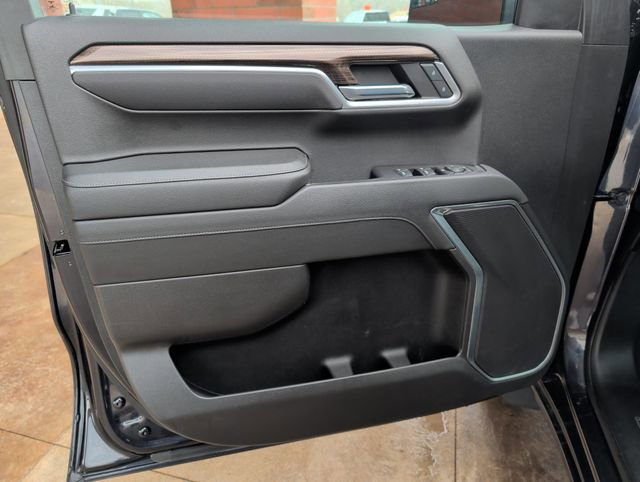 Used 2022 Chevrolet Silverado 1500 LT AWD/4WD image 12