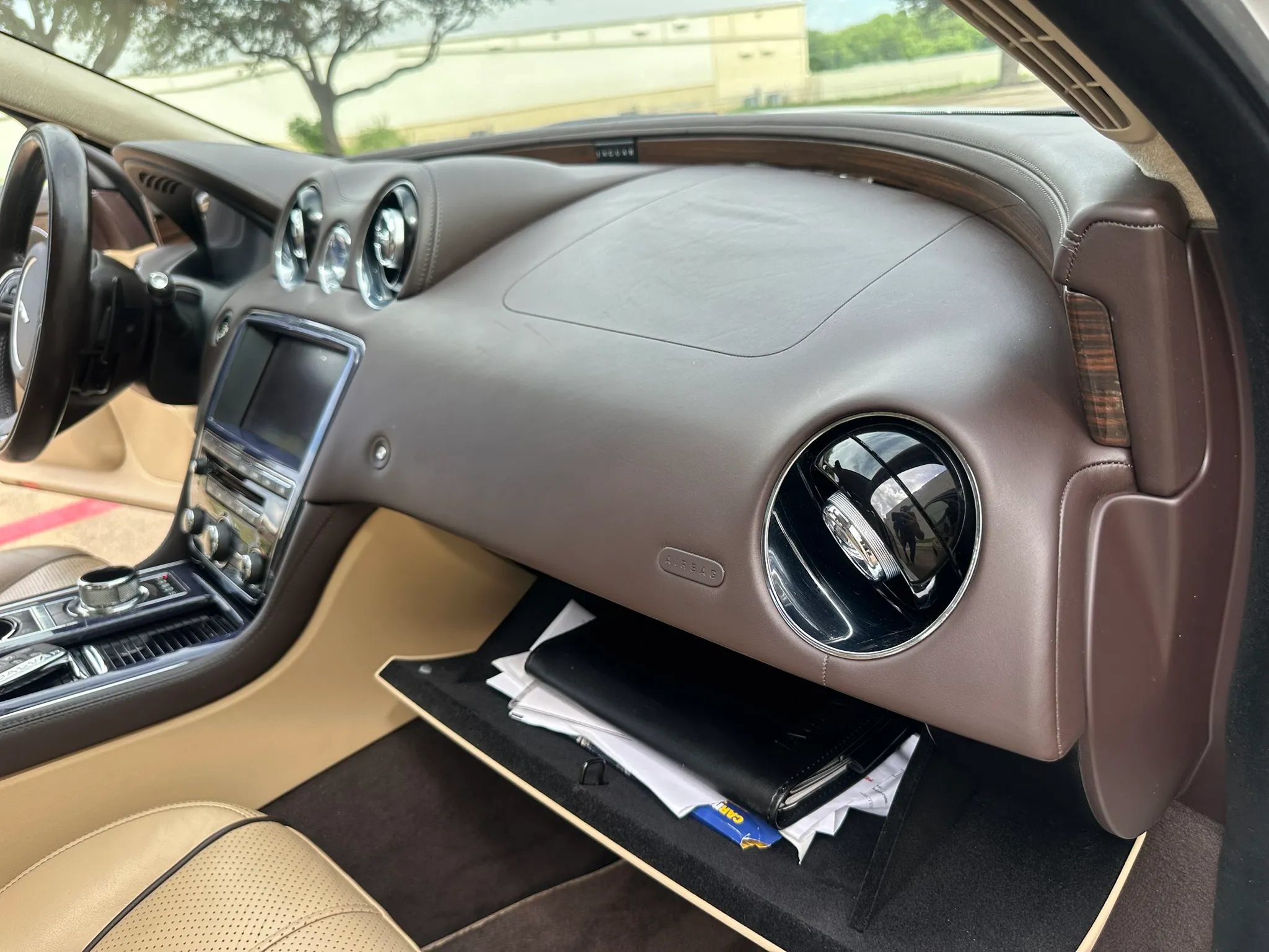 Used 2013 Jaguar XJ L Portfolio RWD image 32
