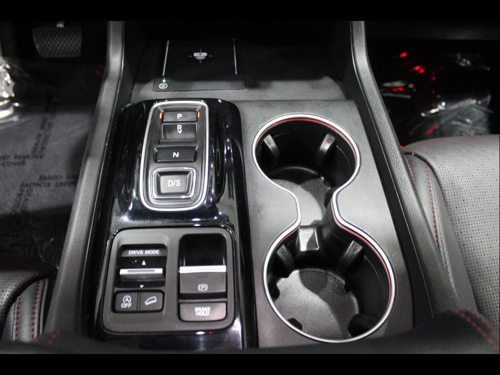 Certified 2025 Honda Pilot Black Edition image 32
