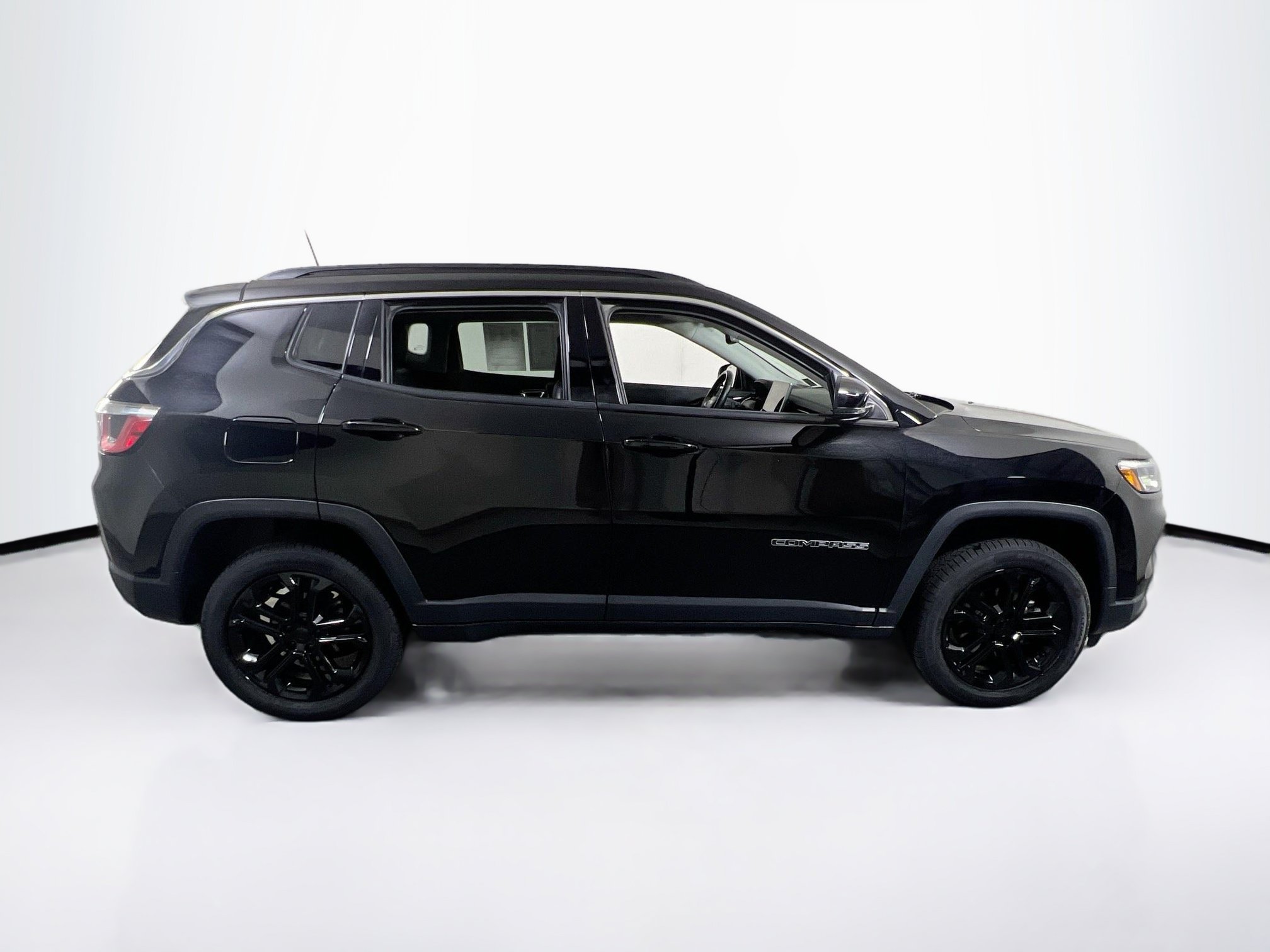 Used 2022 Jeep Compass Limited AWD/4WD image 4