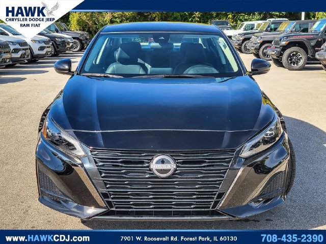 Used 2025 Nissan Altima 2.5 SR AWD/4WD image 4