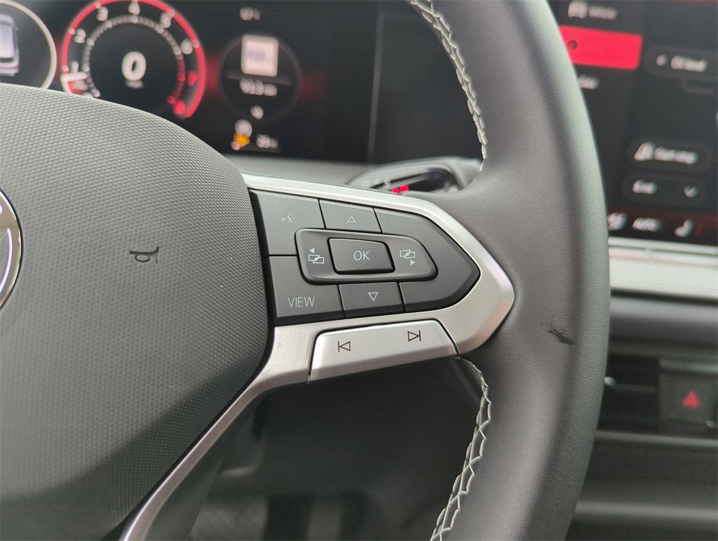 New 2026 Volkswagen Tiguan SE image 41