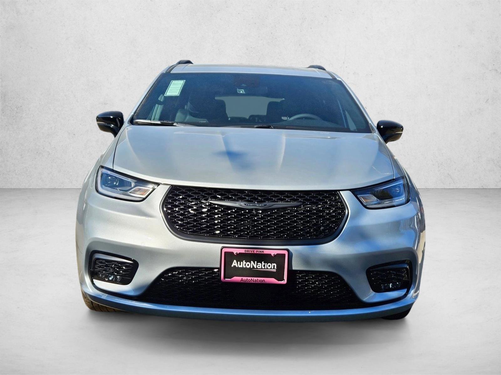 New 2026 Chrysler Pacifica Select w/ S Appearance Package FWD image 6