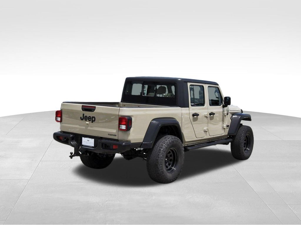 Used 2020 Jeep Gladiator Sport w/ Trailer Tow Package AWD/4WD image 4