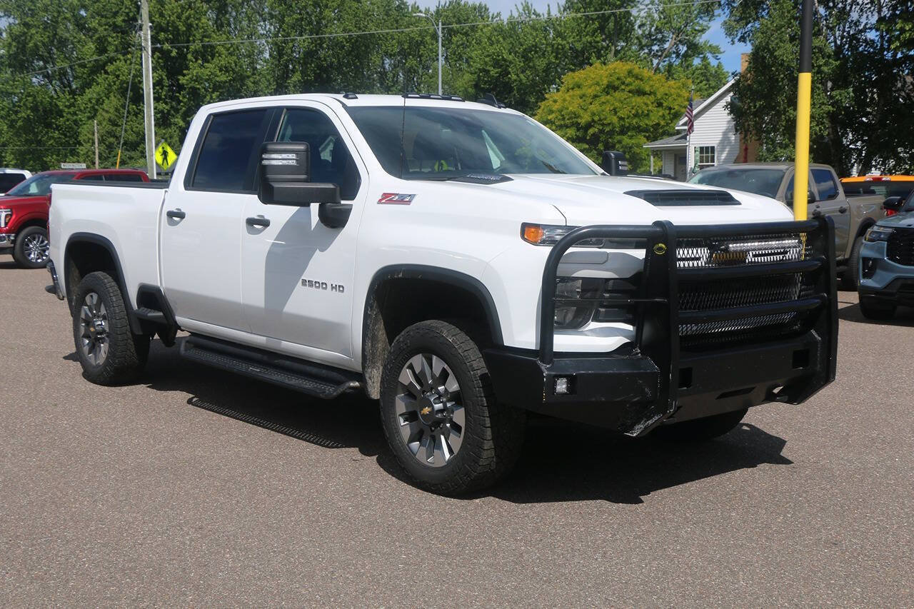 Used 2024 Chevrolet Silverado 2500 Custom w/ Custom Value Package AWD/4WD image 2