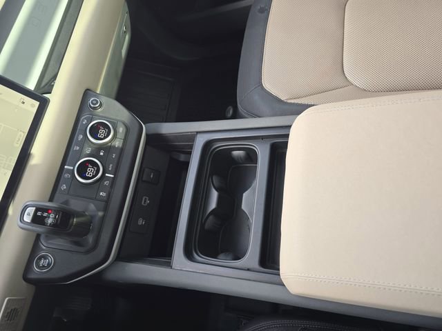 Certified 2023 Land Rover Defender 110 X-Dynamic SE image 24