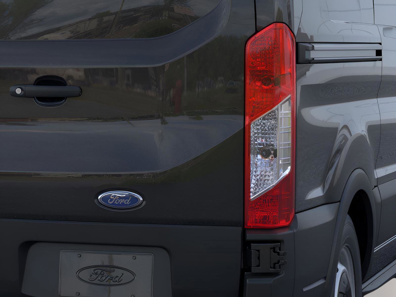 New 2025 Ford Transit 250 Low Roof image 18