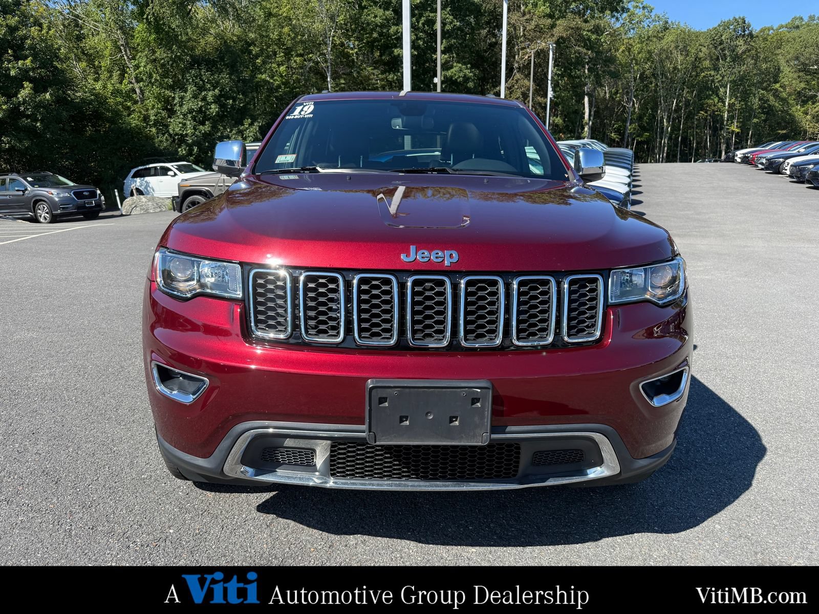 Used 2019 Jeep Grand Cherokee Limited AWD/4WD image 3
