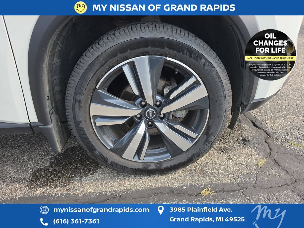 Used 2023 Nissan Rogue SL AWD/4WD image 34