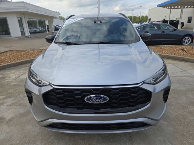 Used 2023 Ford Escape ST-Line w/ Tech Pack #1 FWD image 8