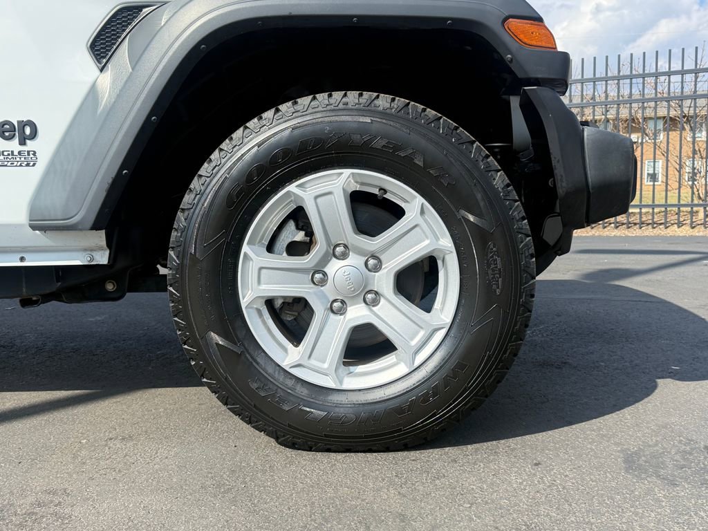 Used 2021 Jeep Wrangler Unlimited Sport image 9
