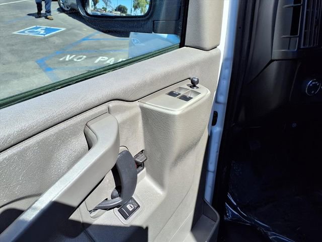 Used 2024 Chevrolet Express 3500 LT w/ LT Preferred Equipment Group image 9