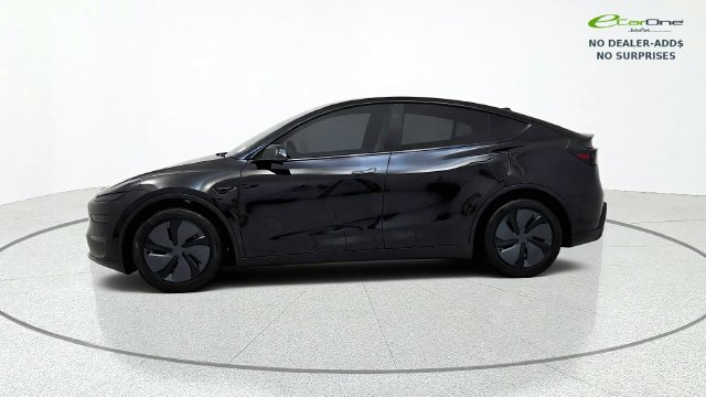 Used 2026 Tesla Model Y 2WD image 5