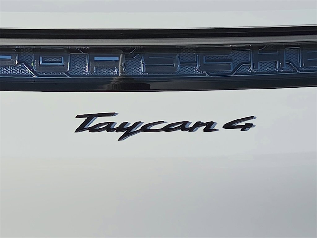 New 2026 Porsche Taycan image 28