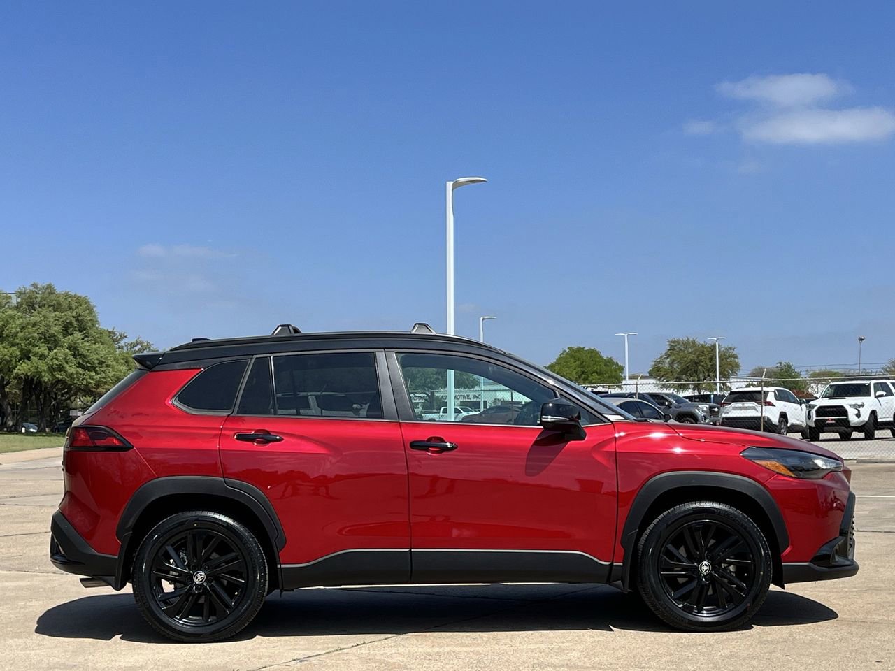 Used 2025 Toyota Corolla Cross AWD Hybrid image 3