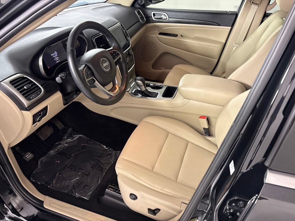 Used 2022 Jeep Grand Cherokee Laredo E RWD image 25