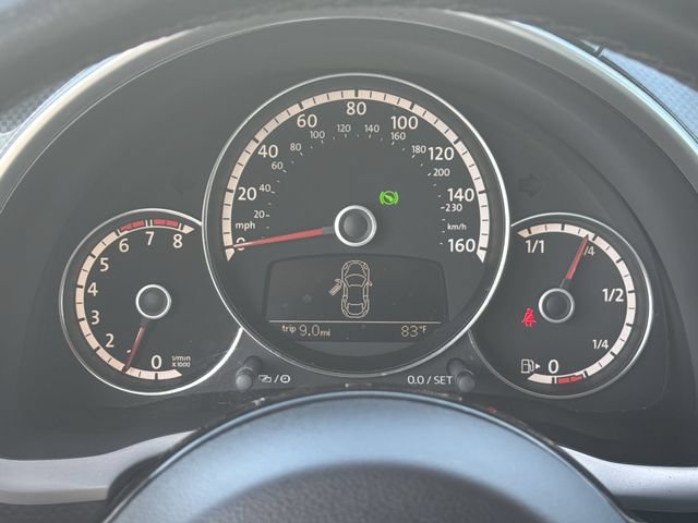 Used 2013 Volkswagen Beetle 2.0T FWD image 24