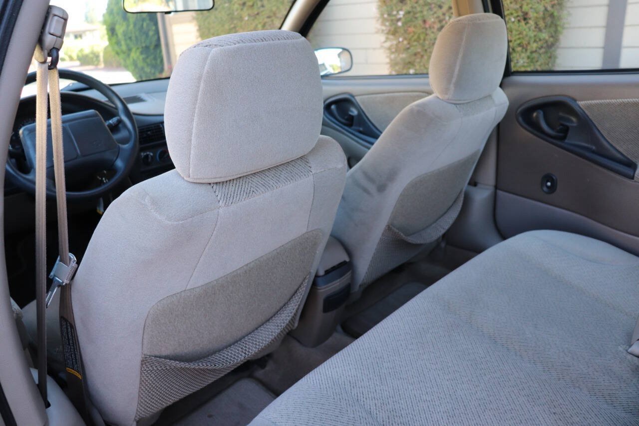 Used 1997 Chevrolet Cavalier LS w/ Preferred Equipment Group 2 FWD image 38