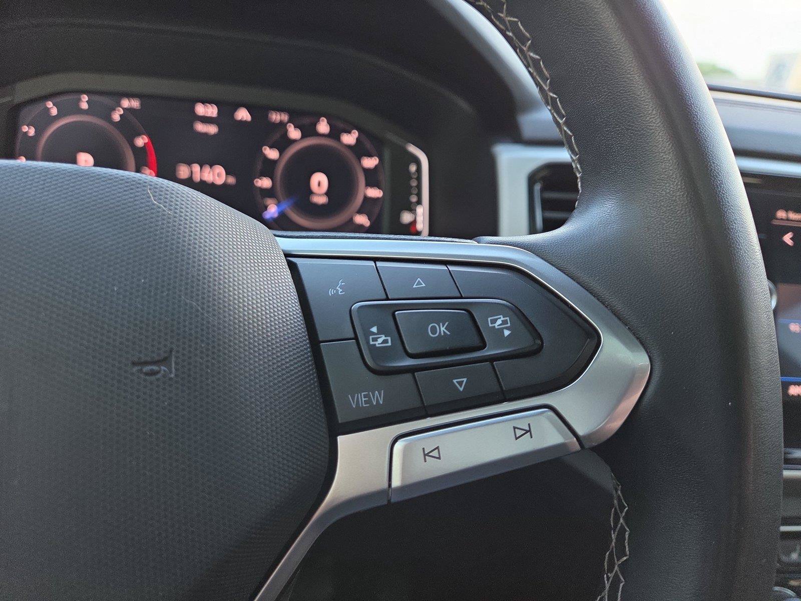 Used 2022 Volkswagen Atlas Cross Sport SE w/ Panoramic Sunroof Package AWD/4WD image 14