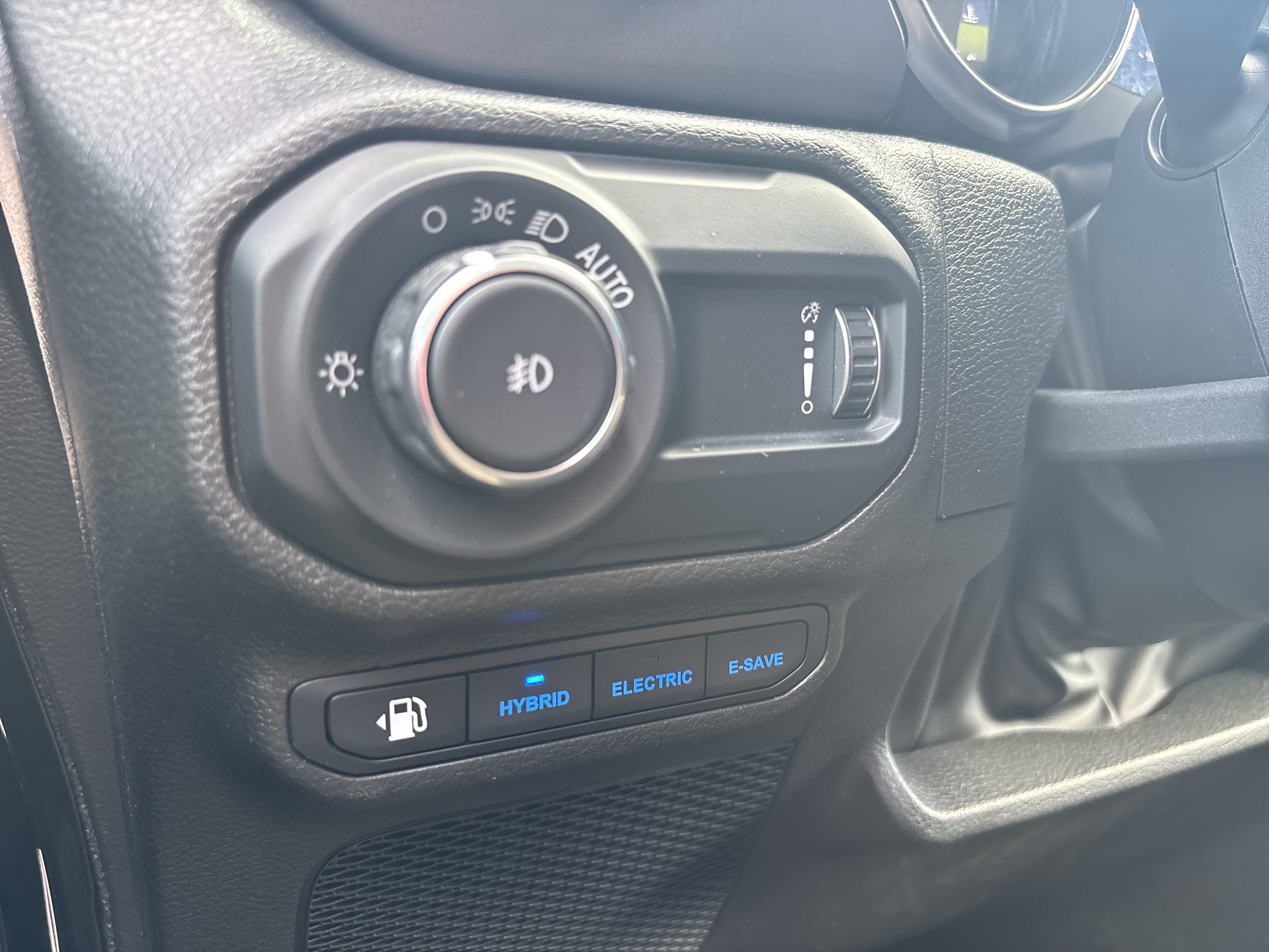 Used 2023 Jeep Wrangler Unlimited w/ Cold Weather Group AWD/4WD image 23