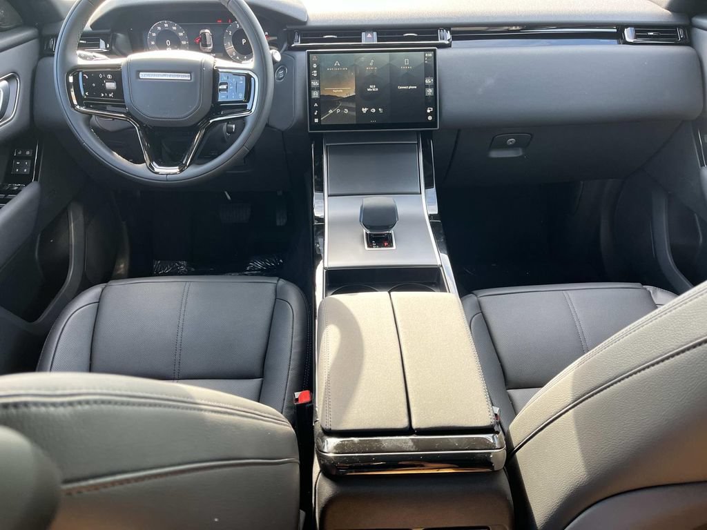 New 2026 Land Rover Range Rover Velar S AWD/4WD image 9