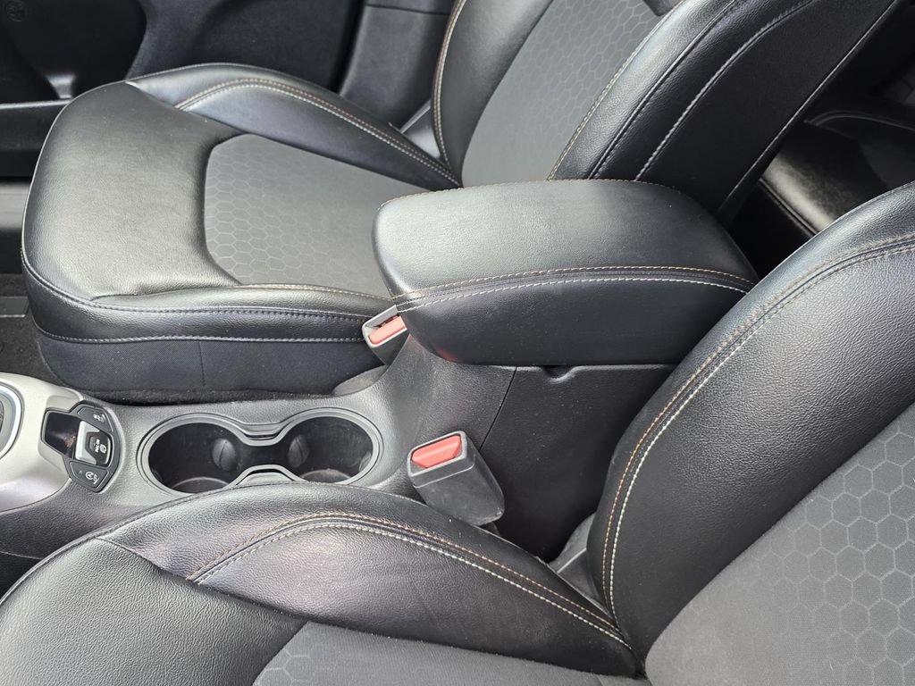 Used 2019 Jeep Compass Latitude FWD image 8