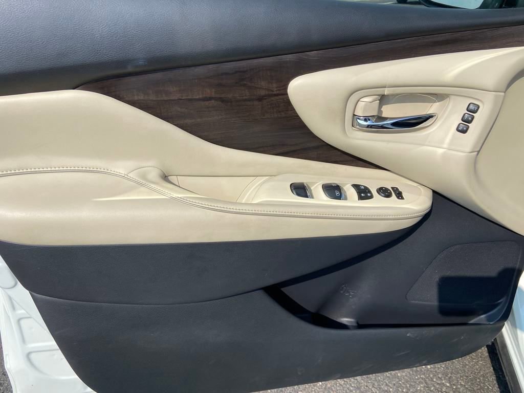 Used 2020 Nissan Murano Platinum image 13