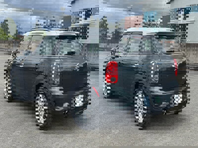 Used 2012 MINI Cooper Countryman S image 3