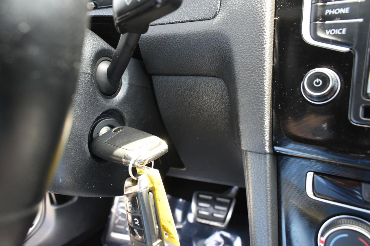 Used 2015 Volkswagen GTI S FWD image 37