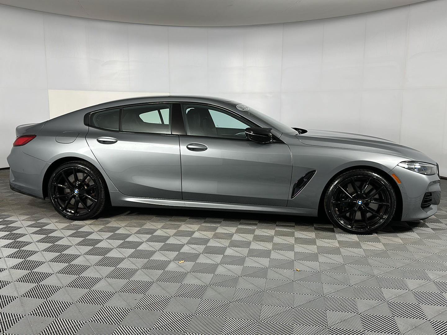 Used 2024 BMW M850i Gran Coupe xDrive w/ M Sport Professional Package AWD/4WD image 33