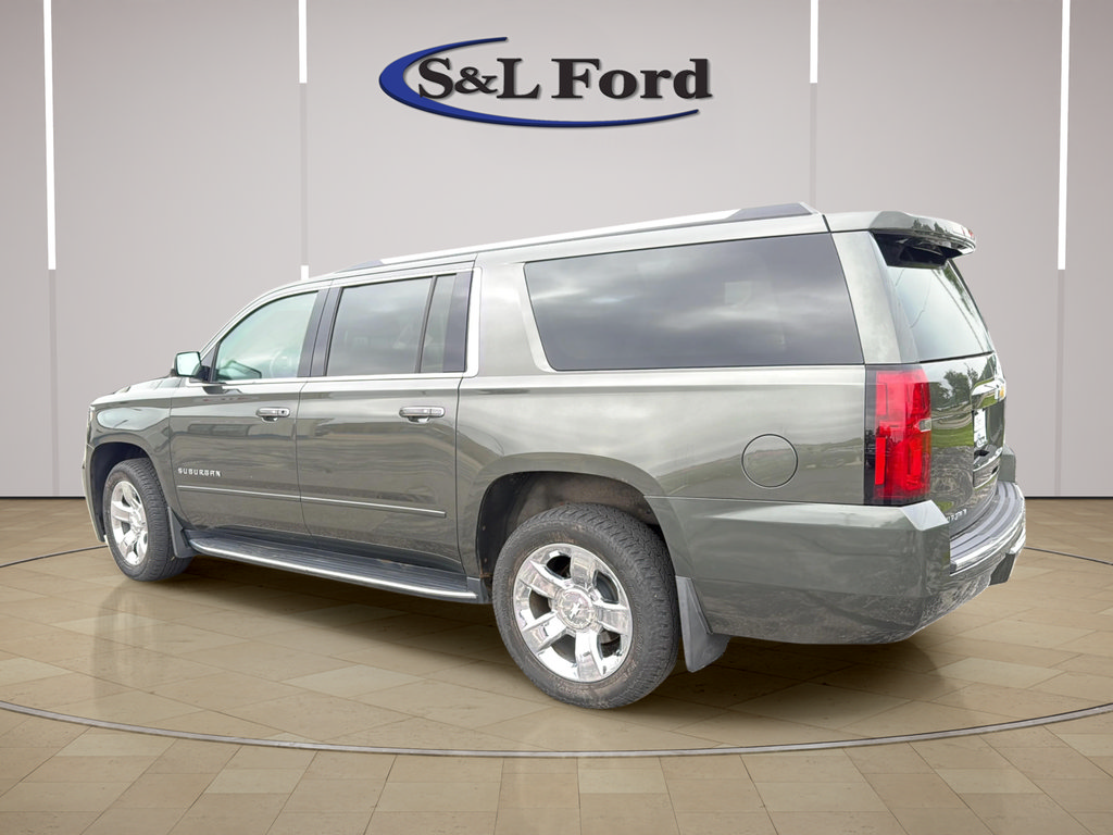 Used 2019 Chevrolet Suburban Premier AWD/4WD image 4