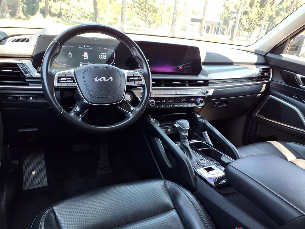 Certified 2023 Kia Telluride S w/ S Sunroof Package AWD/4WD image 10