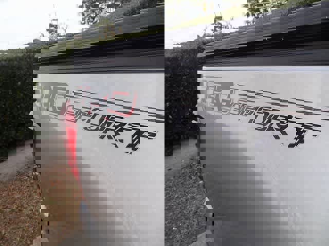 Used 2016 Toyota Tacoma TRD Sport image 18