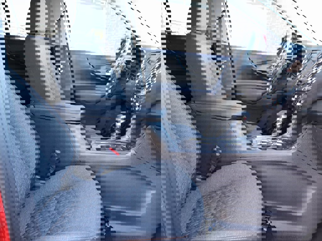 Used 2024 Chevrolet Equinox LT image 10