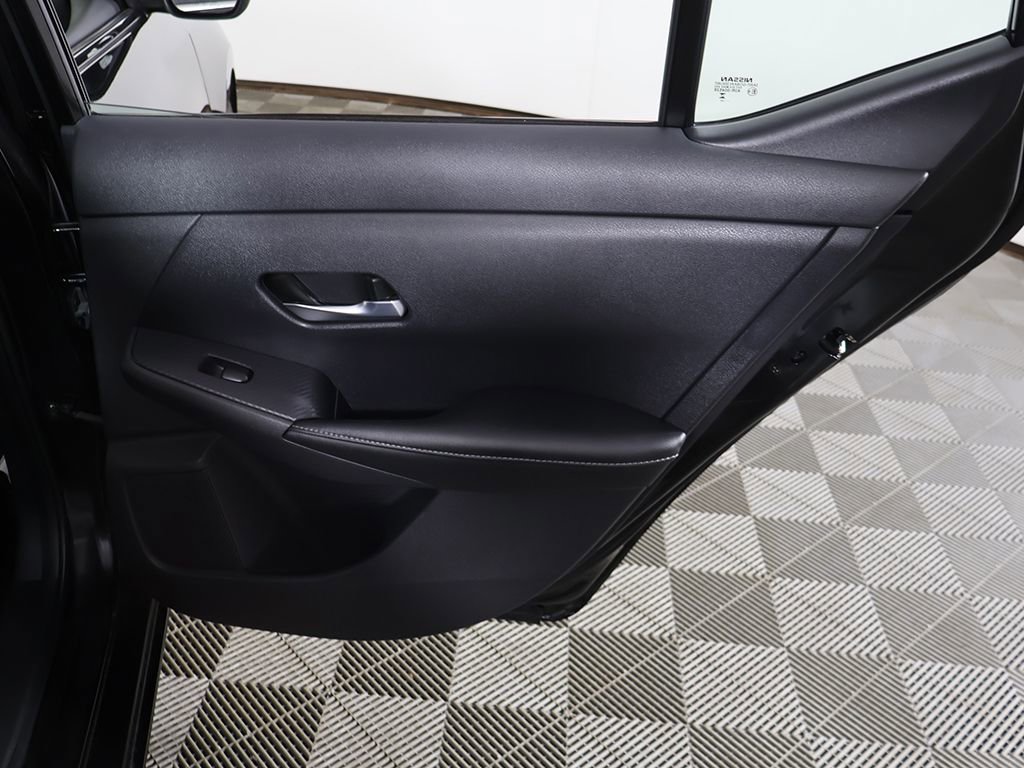 Used 2023 Nissan Sentra SV FWD image 23