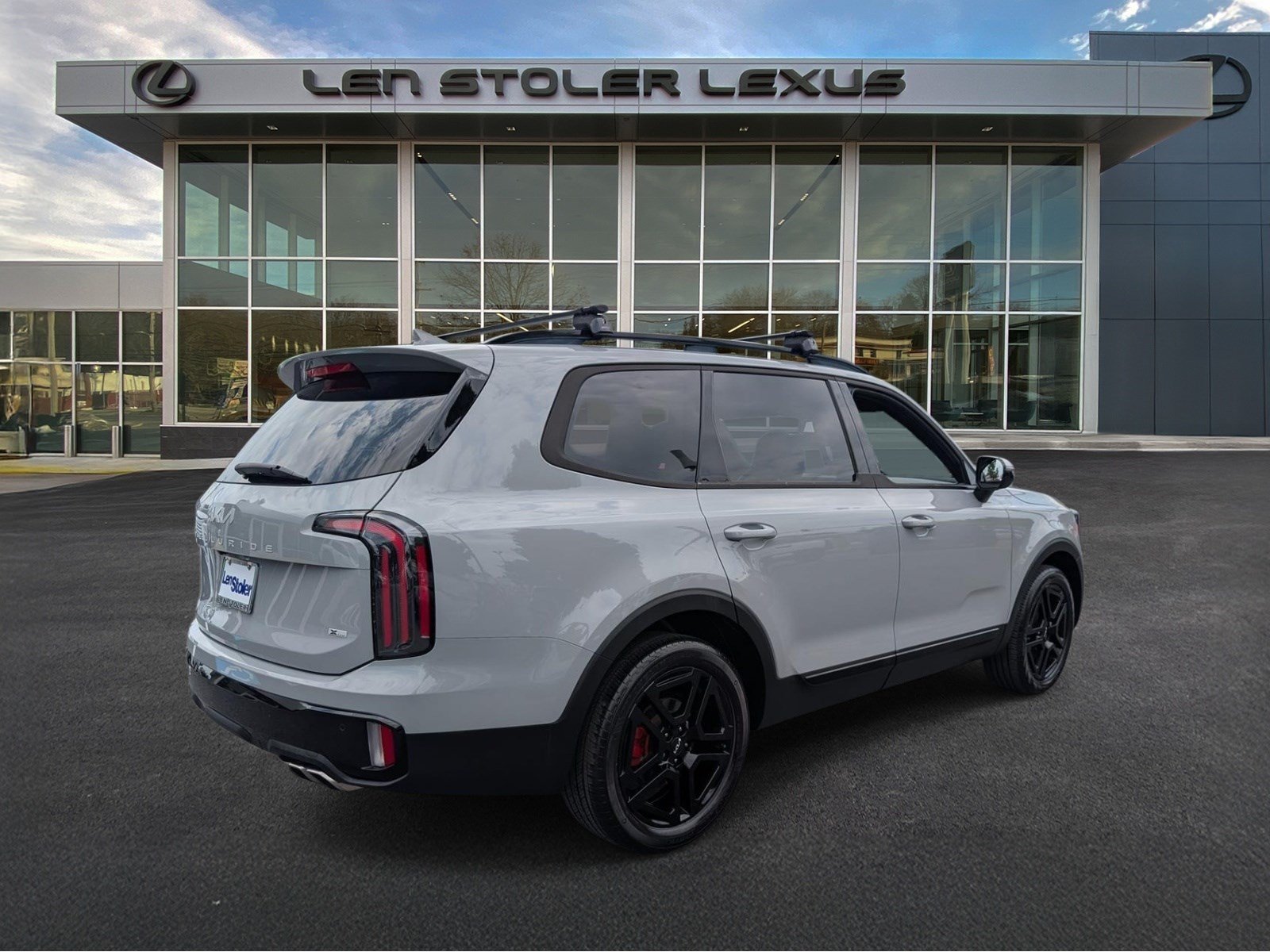 Used 2024 Kia Telluride SX X-Line AWD/4WD image 3
