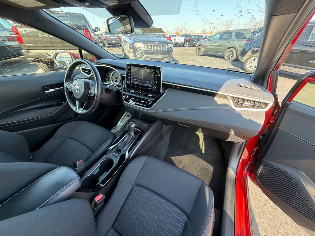 Used 2021 Toyota Corolla SE w/ Special Edition image 14