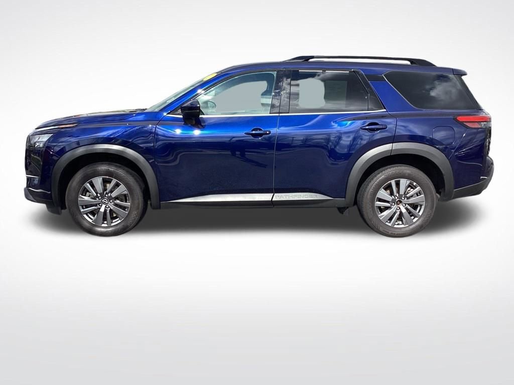 Used 2025 Nissan Pathfinder SV AWD/4WD image 6