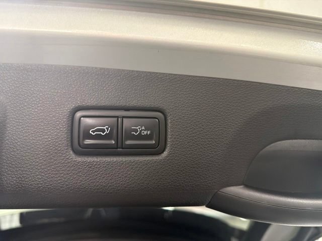 Used 2025 Kia Carnival SX Prestige FWD image 16