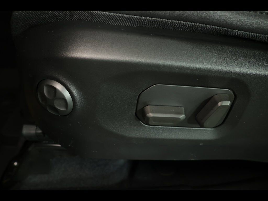 New 2026 Jeep Wrangler Unlimited Rubicon w/ Safety Group image 25