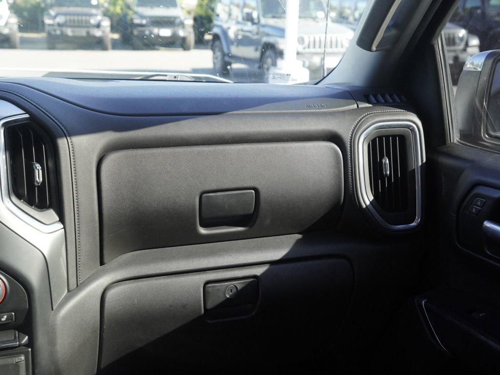 Used 2019 Chevrolet Silverado 1500 LTZ image 28