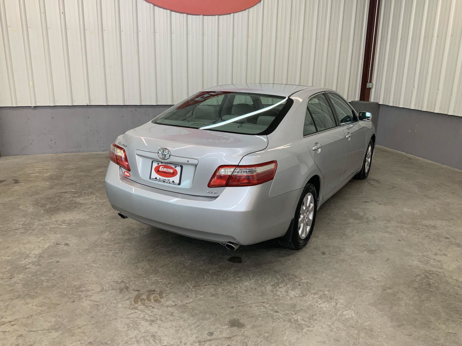 Used 2007 Toyota Camry XLE FWD image 12