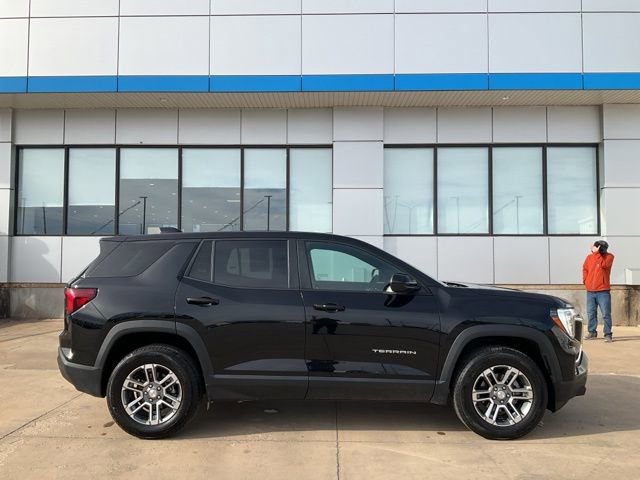 Used 2025 GMC Terrain Elevation image 33