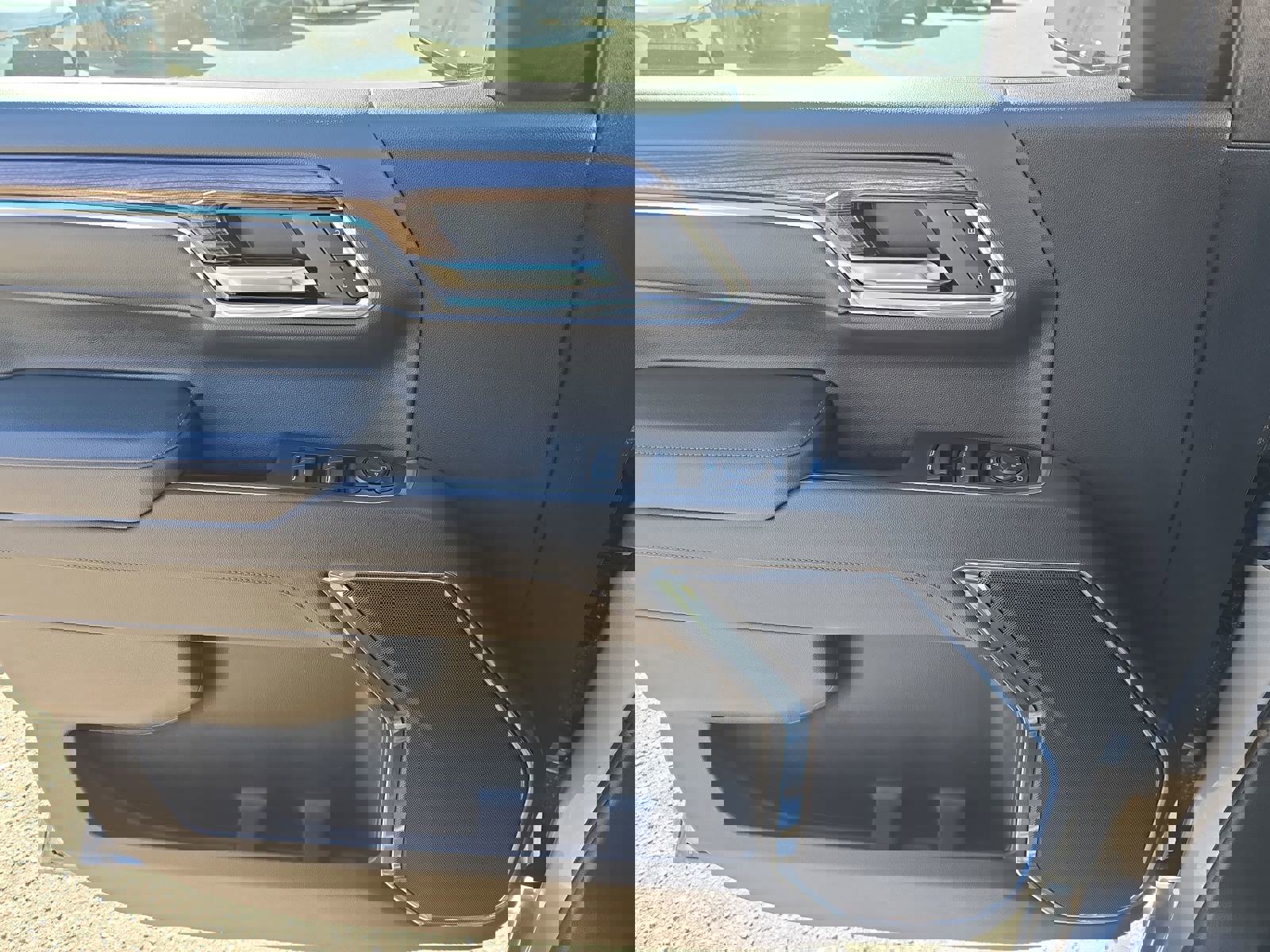 Used 2024 Chevrolet Silverado 1500 RST image 29