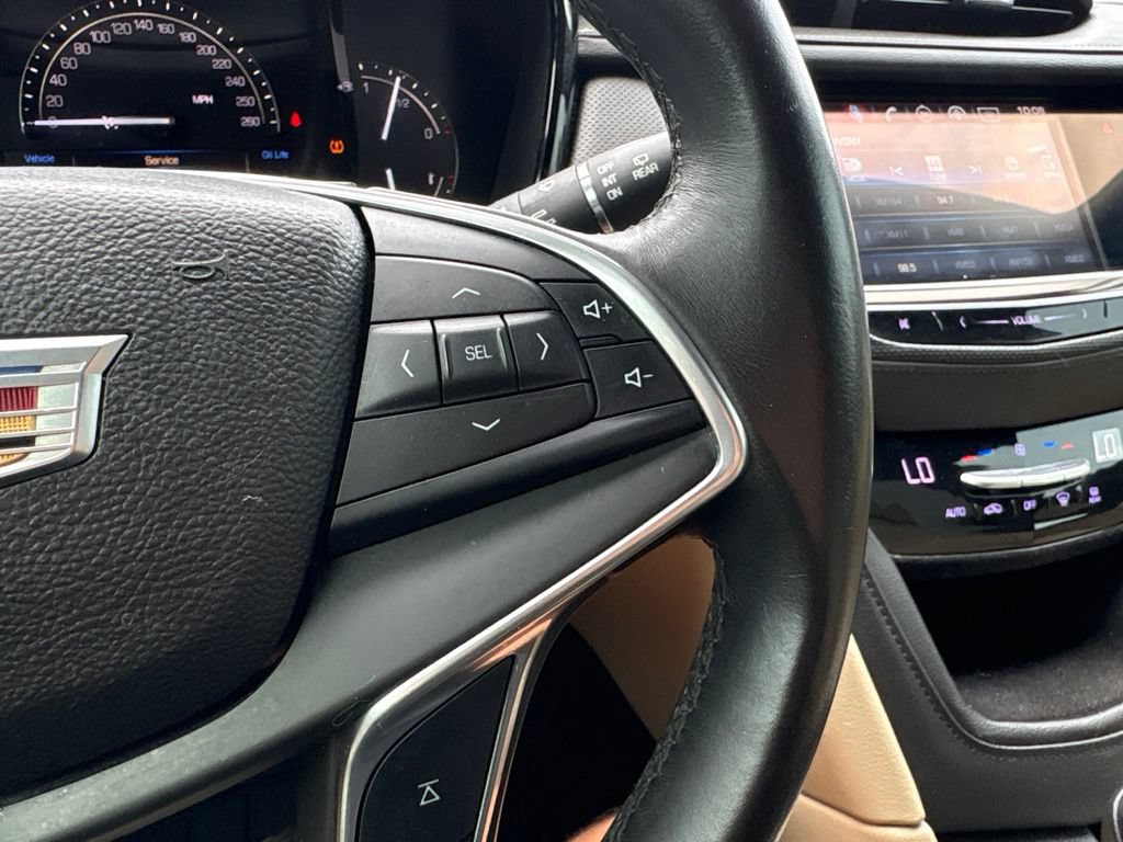 Used 2017 Cadillac XT5 FWD image 21