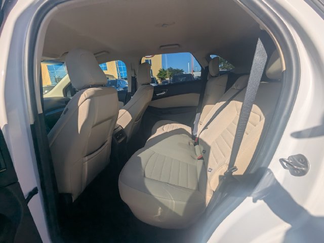 Used 2020 Ford Edge SE AWD/4WD image 14