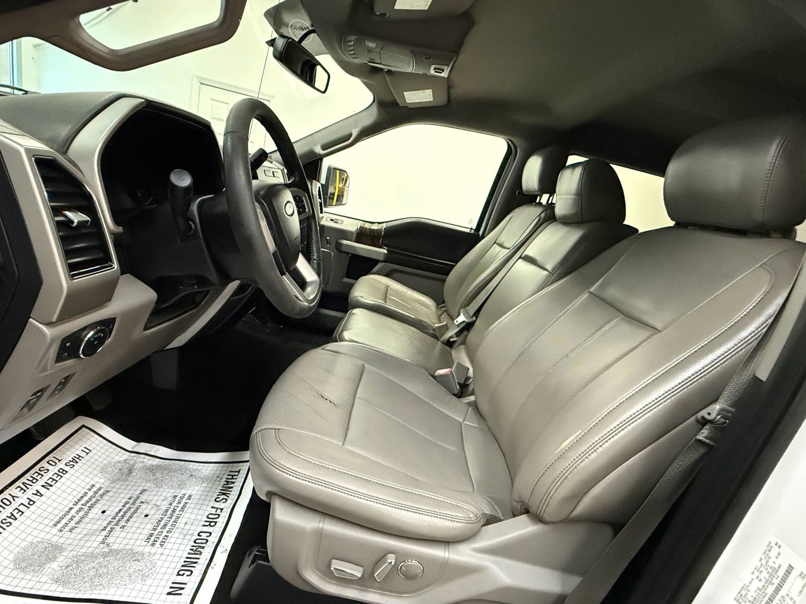 Used 2018 Ford F150 Lariat w/ Trailer Tow Package image 15