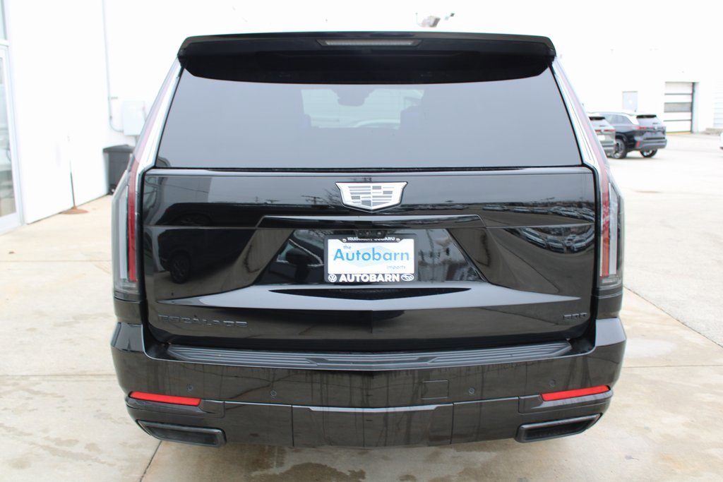 Used 2025 Cadillac Escalade ESV Sport Platinum w/ LPO, ONYX Package image 5