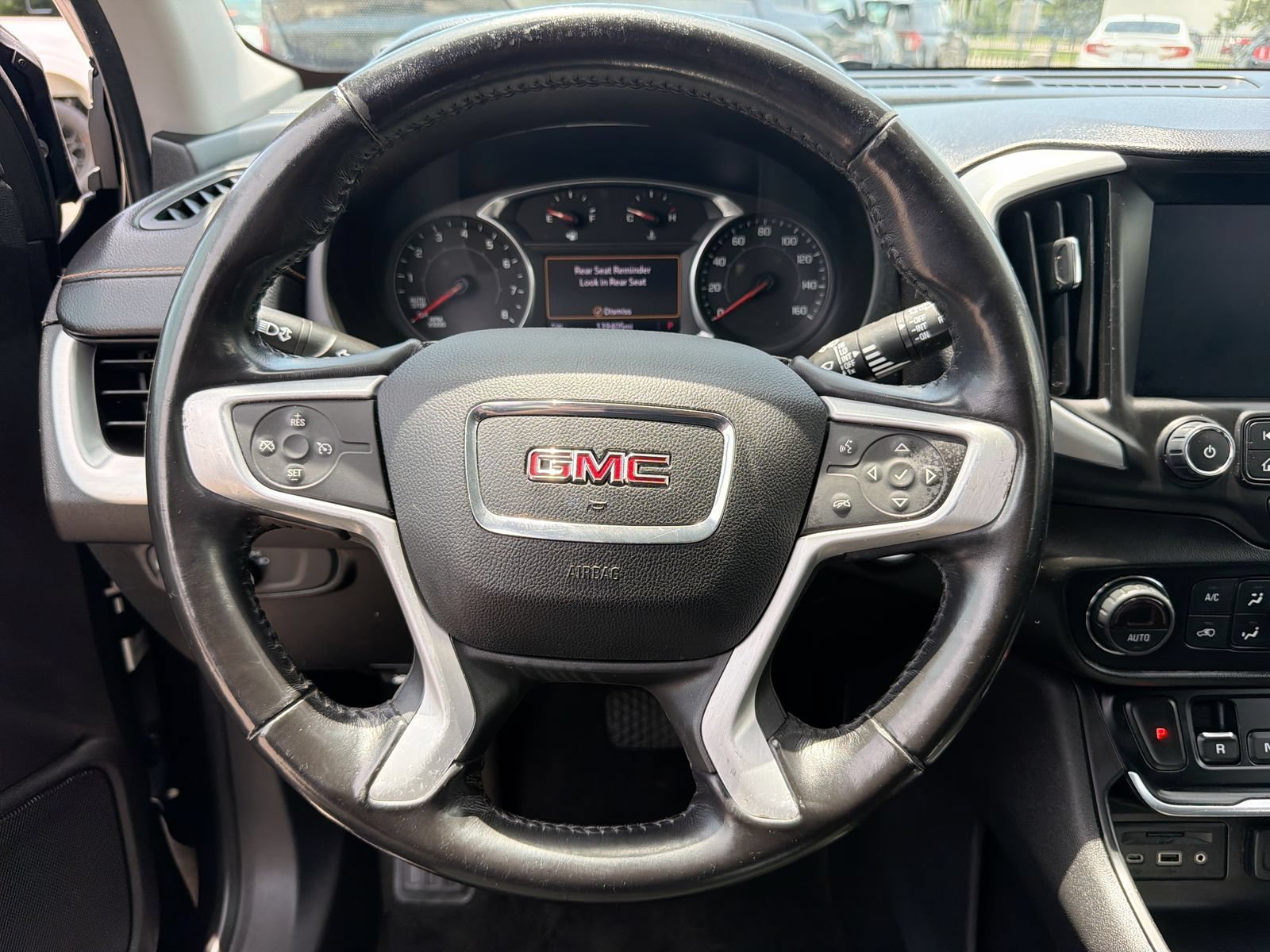 Used 2019 GMC Terrain SLE w/ Driver Convenience Package FWD image 27
