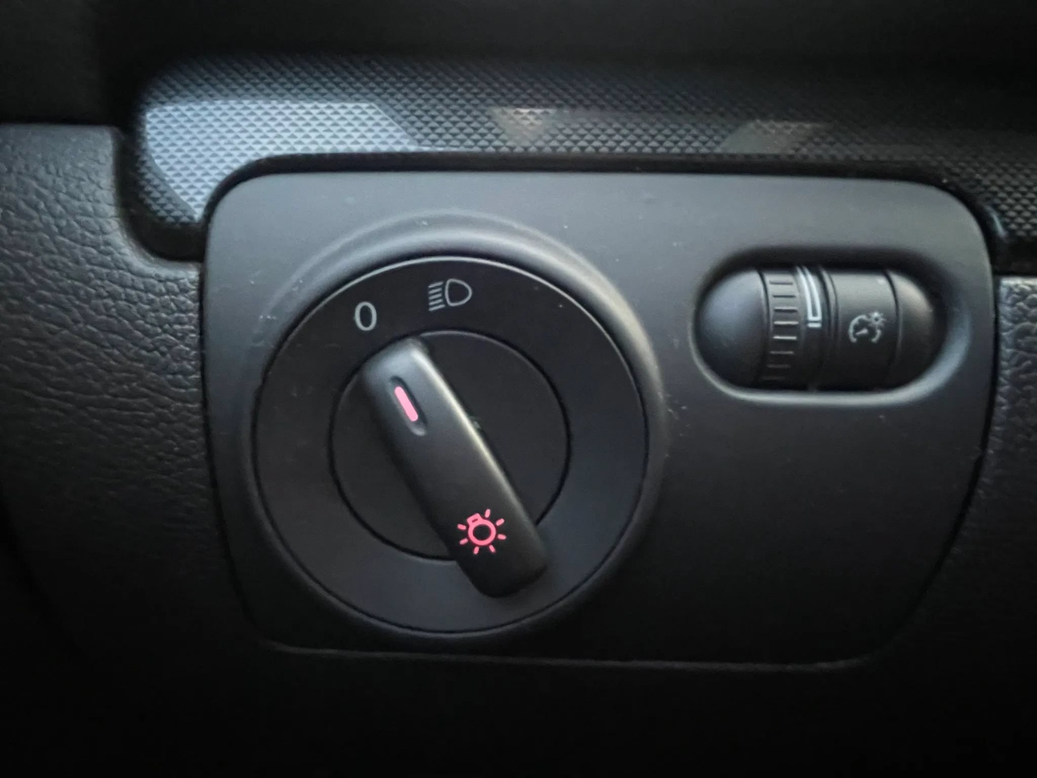 Used 2011 Volkswagen Jetta S FWD image 42
